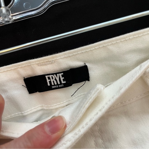 Frye White Cropped Ankle Jeans Relaxed Fit Size 12 - Picture 5 of 10